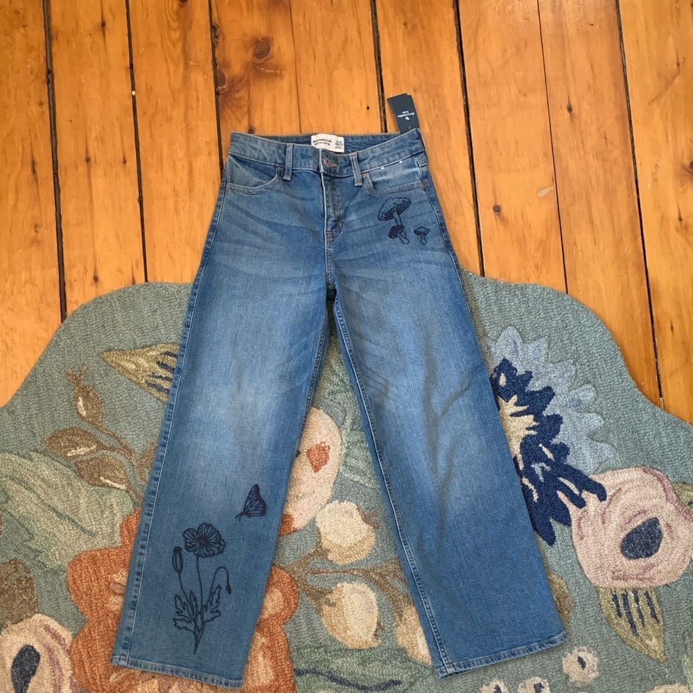 Abercrombie kids NTW jeans